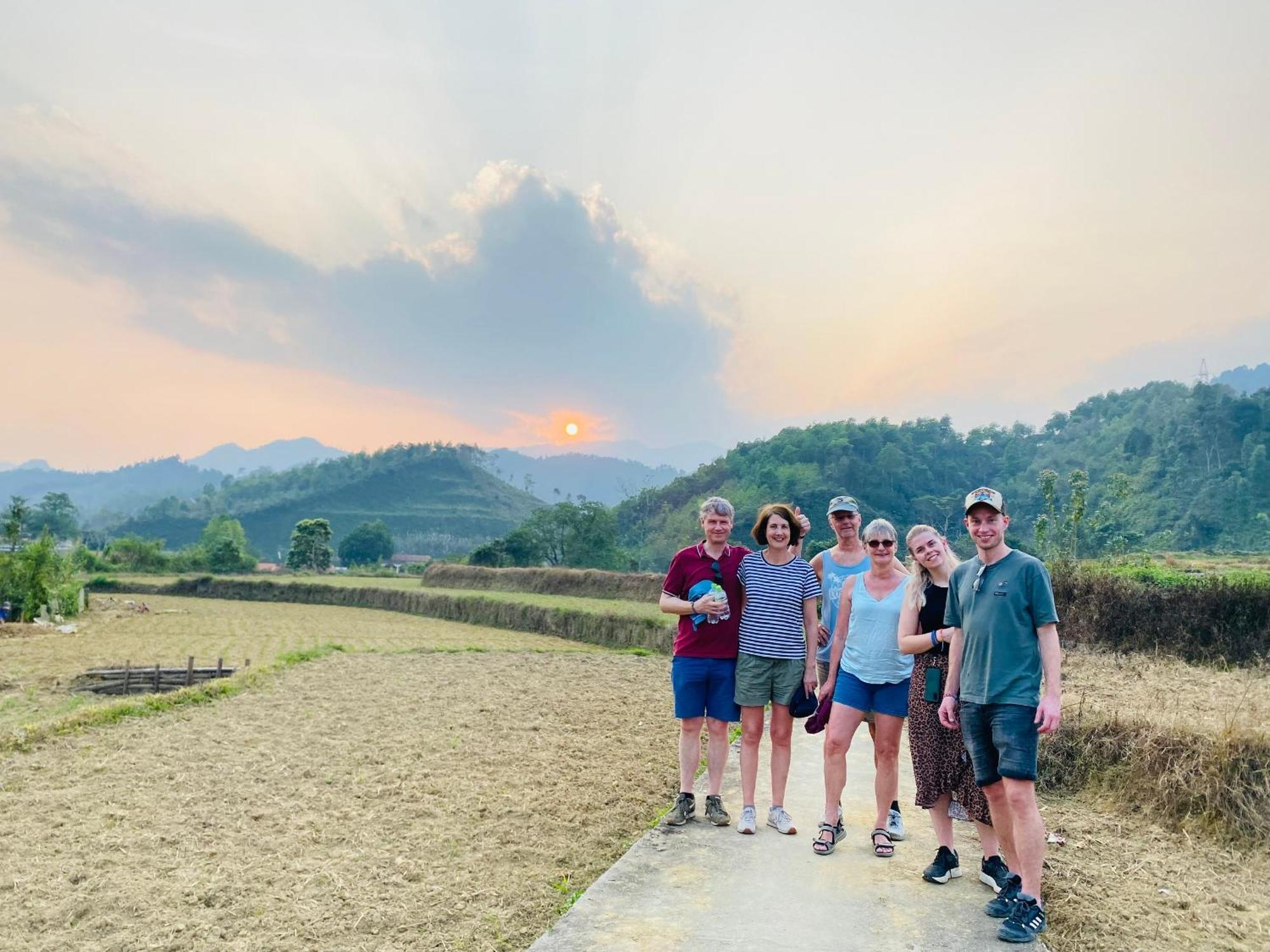 Ban Bang Ecolodge Tours & Motorbike Rental Ha Giang Dış mekan fotoğraf